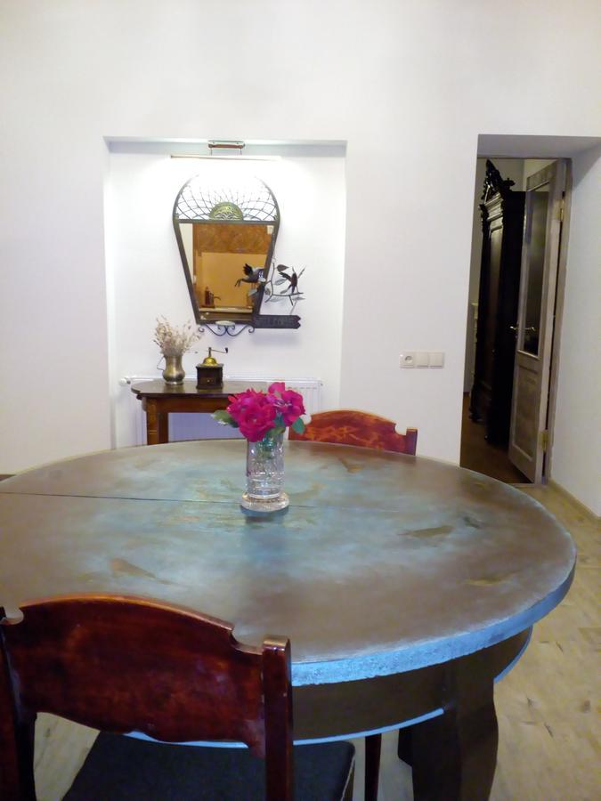 Art House Petunia Apartment Tbilisi Luaran gambar
