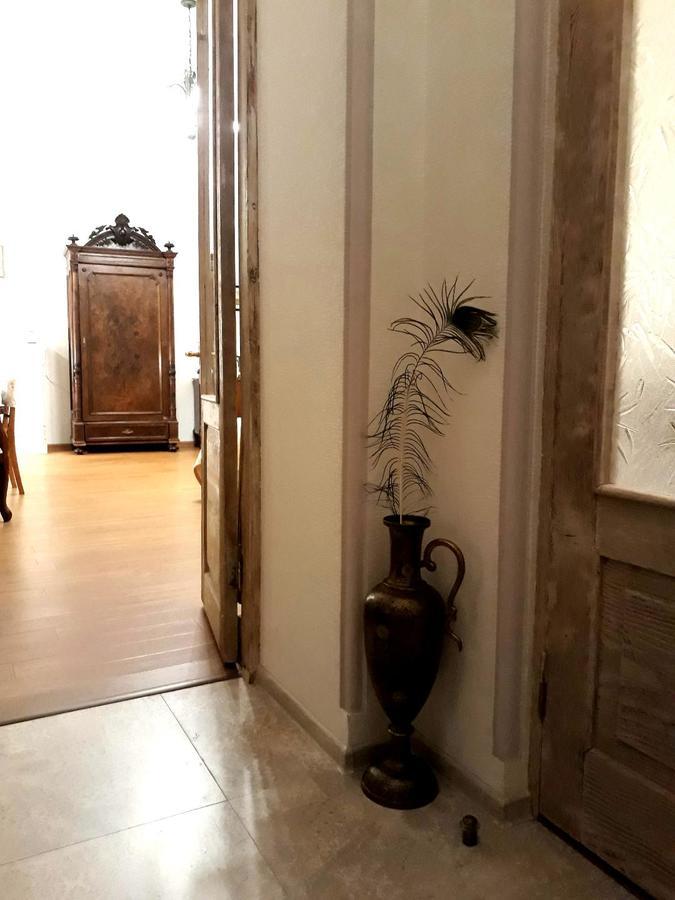 Art House Petunia Apartment Tbilisi Luaran gambar