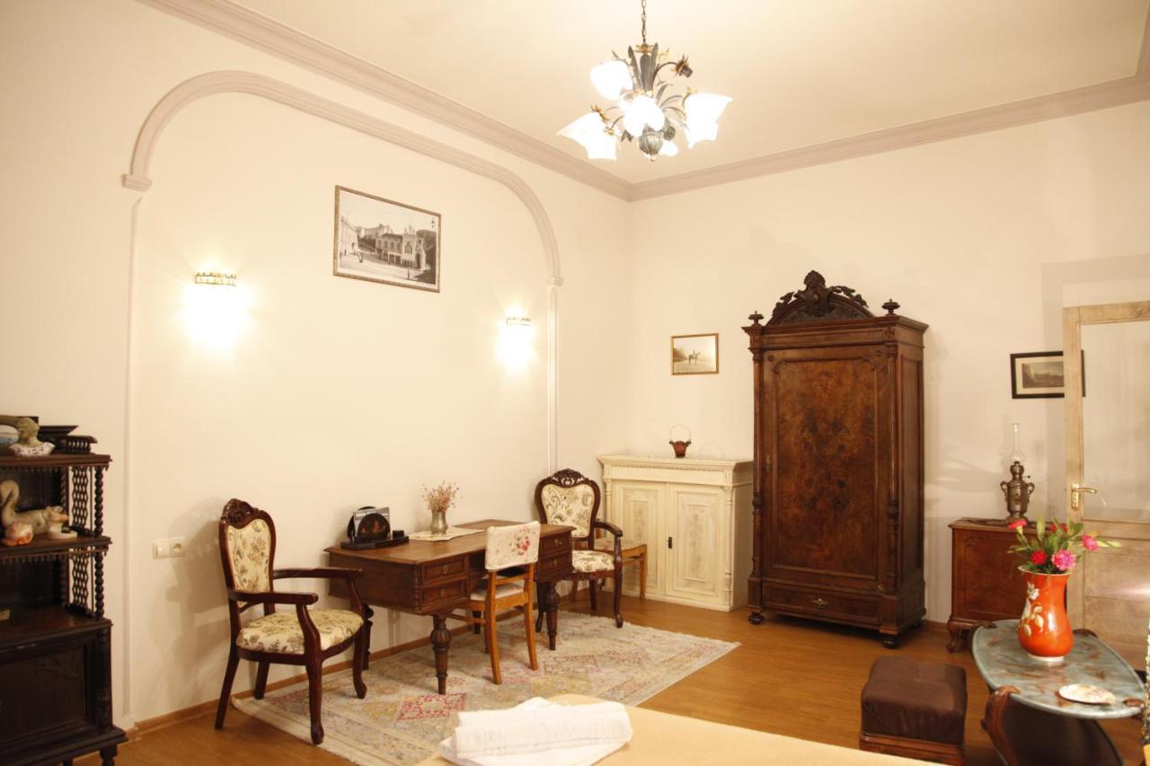 Art House Petunia Apartment Tbilisi Luaran gambar