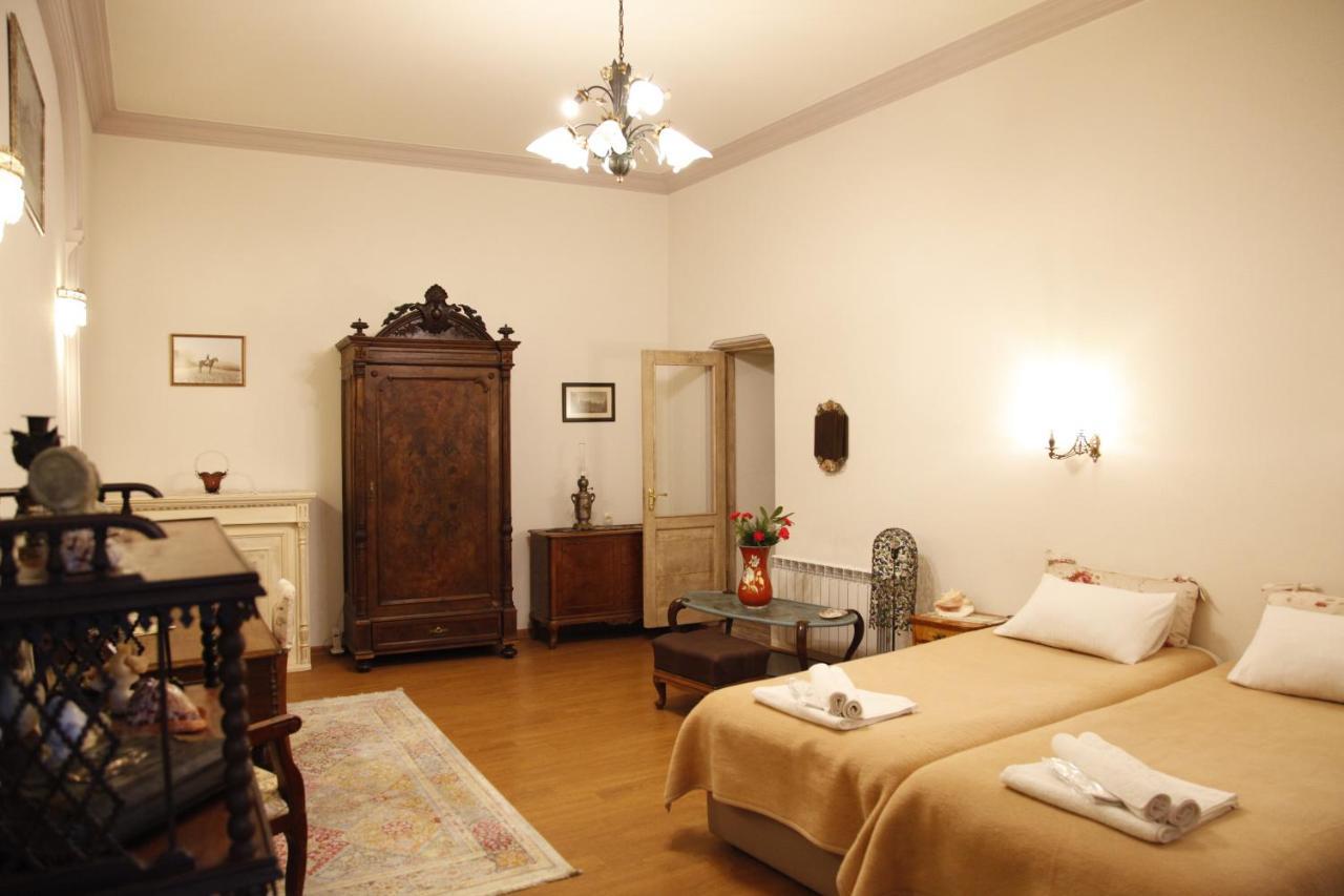 Art House Petunia Apartment Tbilisi Luaran gambar